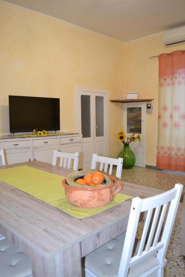 Вілла Casa Vacanze Raggio Di Sole Монополі Екстер'єр фото